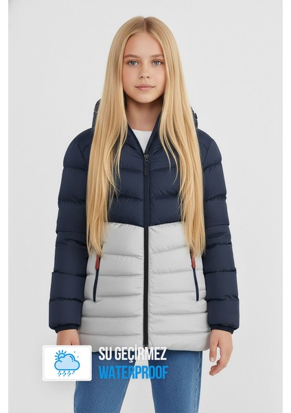 İçi Kürklü Su ve Rüzgar Geçirmez Kapüşonlu Kız Çocuk Mont