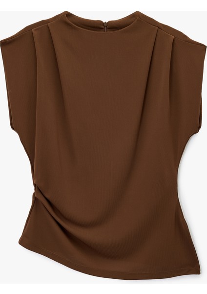 Yuvarlak Yaka Asimetrik Drape Detaylı Kolsuz Bluz