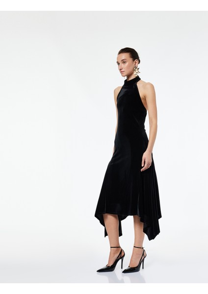 Halter Yaka Kolsuz Sırt Detaylı Midi Elbise fiyatları
