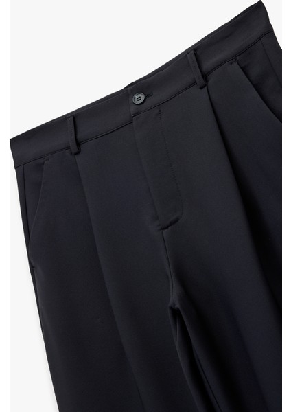 Rahat Kalıp Cepli Pileli Kumaş Pantolon modelleri