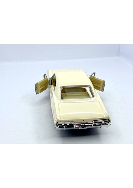 Çek Bırak 1967 Chevrolet Impala ( Krem ) Oyuncak Araba modelleri