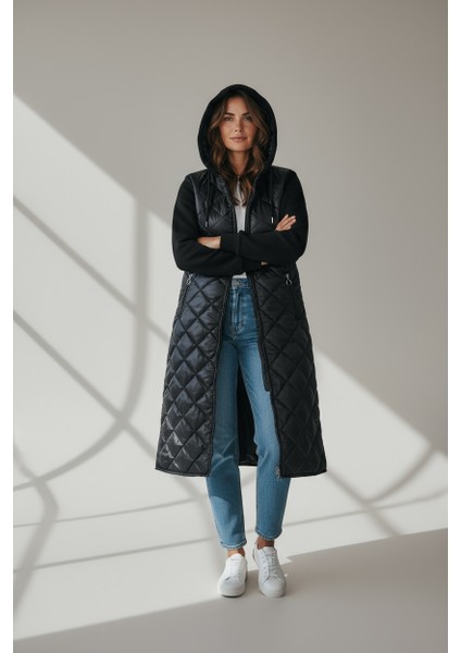 Kadın Önü Fermuarlı Yanlardan Cepli Kapşonlu Kapitone Kap fırsatları