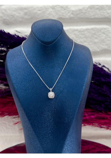 925 Ayar Gümüş Mosanite Taşlı Özel Tasarım Lüks Kadın Kolye fiyatları