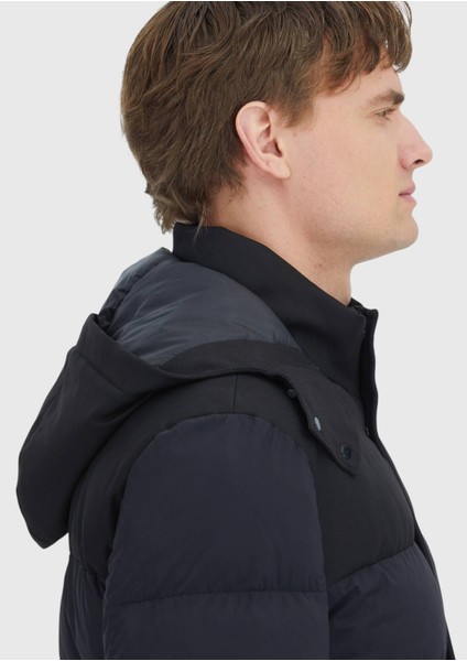 Siyah Regular Fit Kapüşonlu Klasik Dokuma Kaban fırsatları