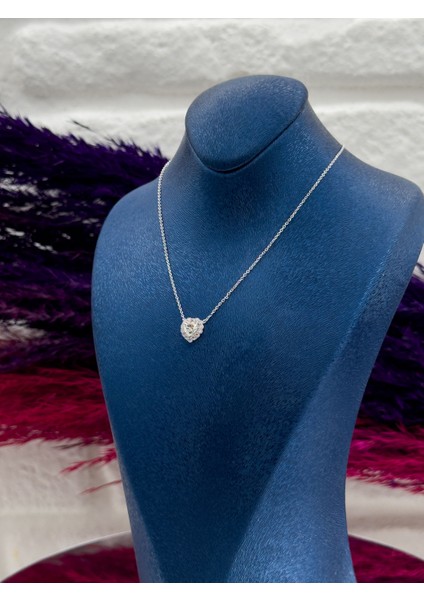 925 Ayar Gümüş Tektaş Kalpli Desenli Popüler Kadın Kolye