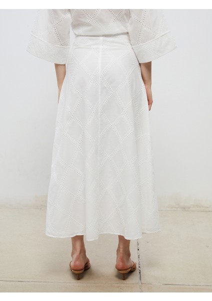 Standart Fit Ajurlu A Kesim Brode Etek fırsatları