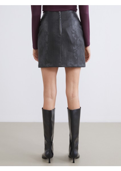 Beli Fermuarlı Deri Görünümlü Mini Etek fırsatları