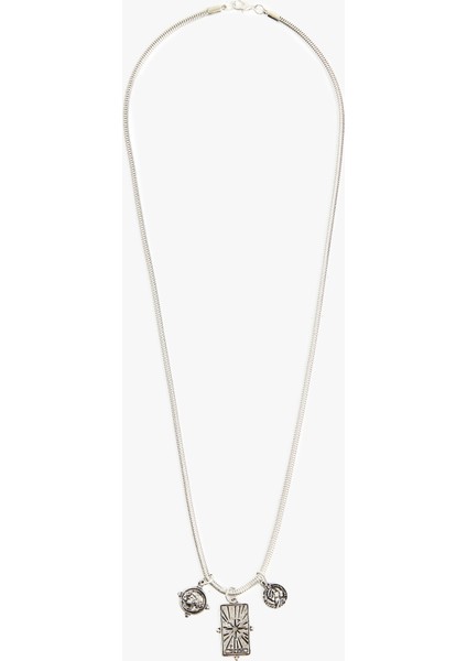 Işlemeli Charm Kolye