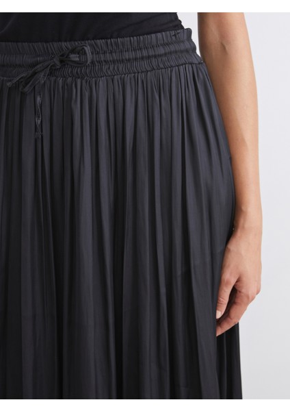 Beli Lastikli Saten Pileli Etek modelleri