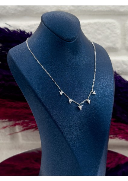 925 Ayar Gümüş Sıralı Piramit Modeli Lüks Kadın Kolye