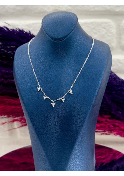 925 Ayar Gümüş Sıralı Piramit Modeli Lüks Kadın Kolye fiyatları