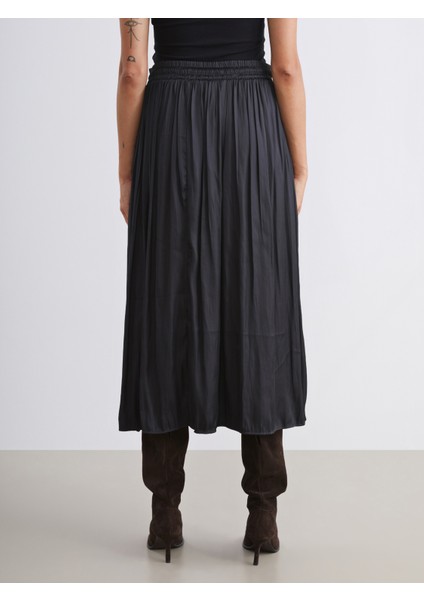 Beli Lastikli Saten Pileli Etek fırsatları