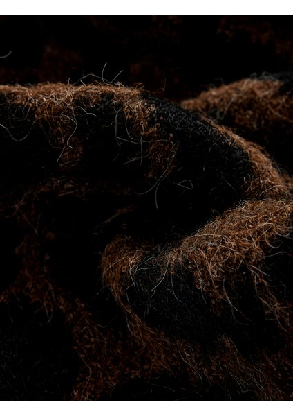 Yumuşak Dokulu Uzun Leopar Desenli Atkı modelleri