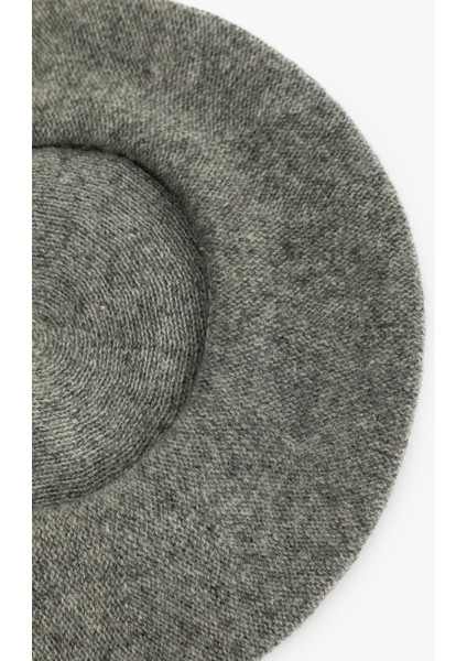 Boncuk Detaylı Ressam Şapka modelleri