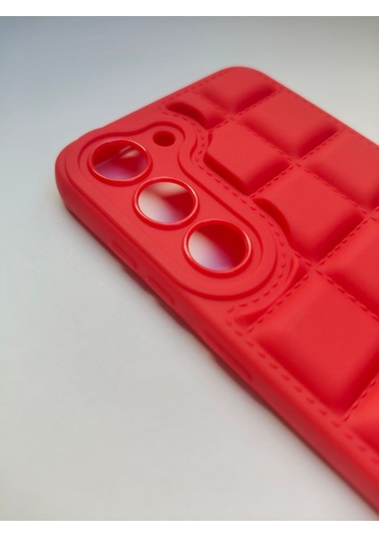 Samsung S23 Kırmızı Renk Darbe Emici Kamera Korumalı Silikon Kılıf – Kırmızı / Siyah / Yeşil Renk Seçenekleri fırsatları