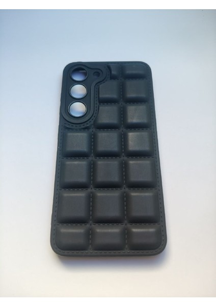 Samsung S23 Fe Siyah Darbe Emici Kamera Korumalı Silikon Kılıf – Kırmızı / Siyah / Yeşil Renk Seçenekleri