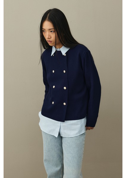 Çift Düğme Crop Hırka Lacivert fırsatları