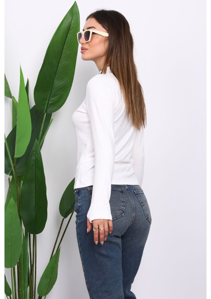 Ekru Parmak Geçme Detaylı Body fırsatları