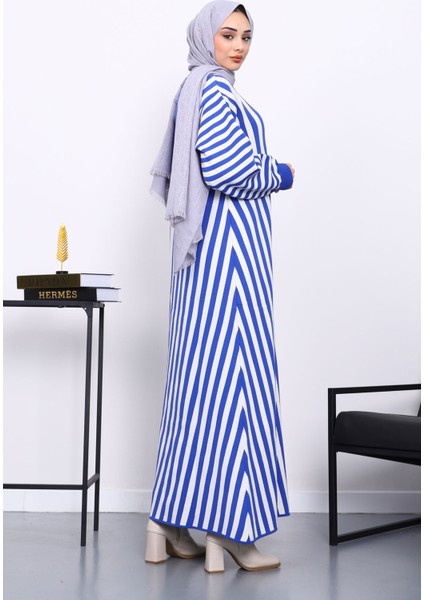 Saks Mavi Çizgili Triko Elbise fırsatları