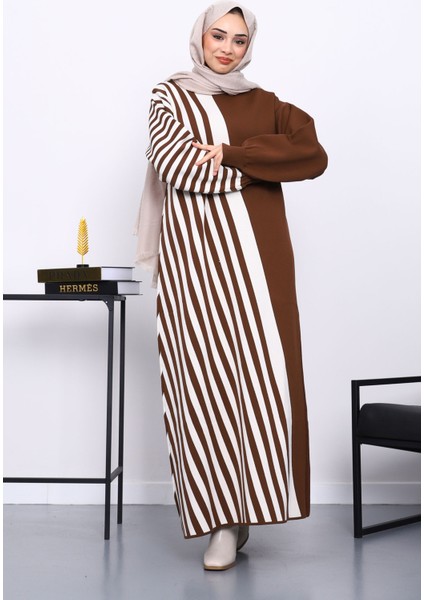 Kahverengi Çizgili Triko Elbise