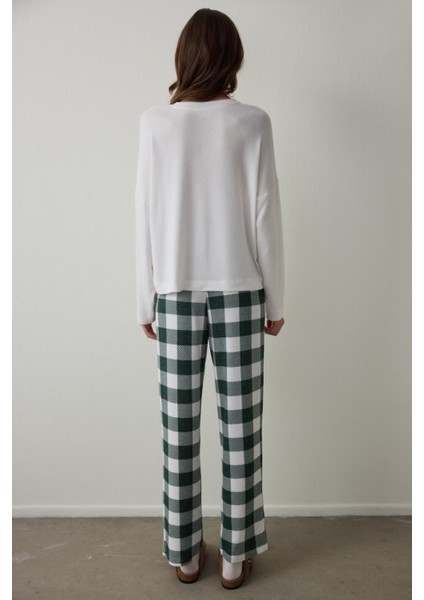 Kırık Beyaz With Love Slogan Baskılı Termal Etkili Sweatshirt Pijama Üstü fırsatları