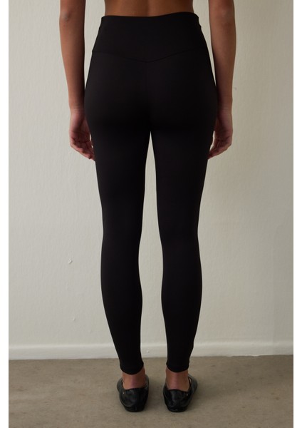 Siyah Gizli Cep Görünümlü Yüksek Bel Tayt modelleri