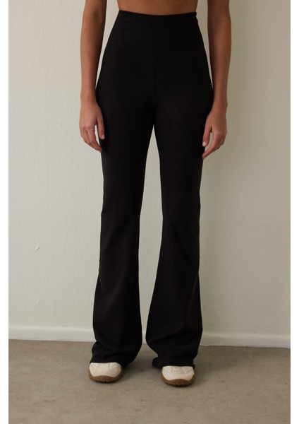 Siyah Termal Etkili Kadife Dokulu Yüksek Bel Flare (İspanyol Paça) Tayt