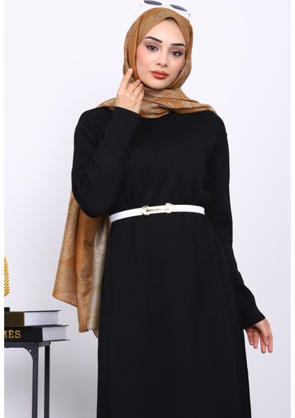 Siyah Bisiklet Yaka Triko Elbise modelleri