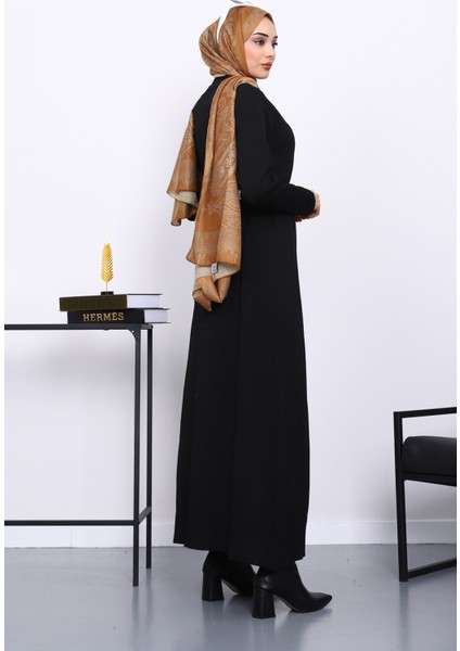 Siyah Bisiklet Yaka Triko Elbise fırsatları