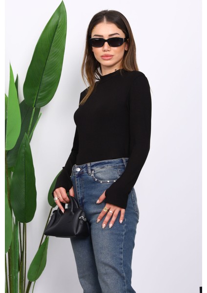 Siyah Parmak Geçme Detaylı Body