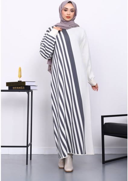 Ekru Çizgili Triko Elbise