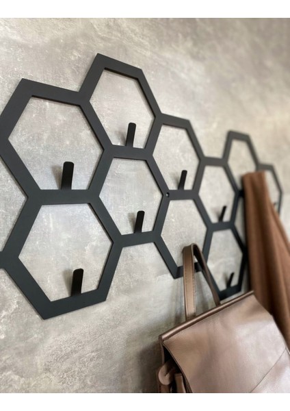 Farklı Desenli Siyah Metal Duvar Askısı | Modern & Tarz Ev Aksesuarları