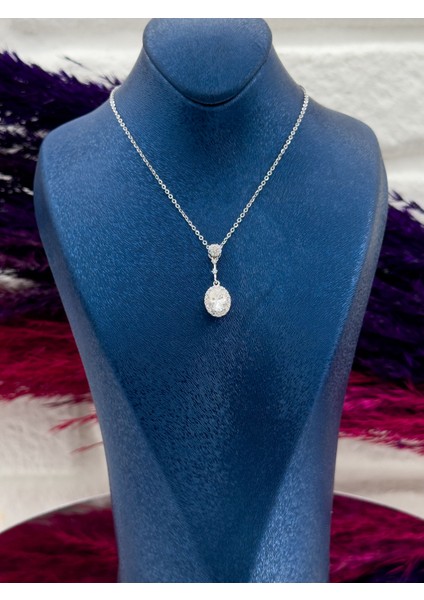 925 Ayar Gümüş Oval Taşlı Özel Tasarım Trend Kadın Kolye modelleri