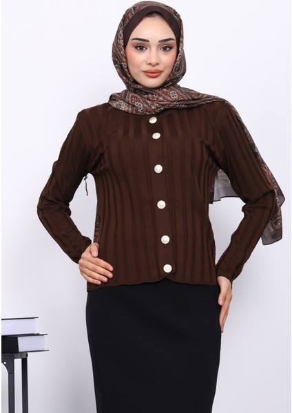 Kahverengi Soğuk İplik Düğmeli Hırka