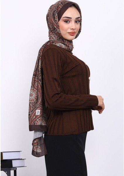 Kahverengi Soğuk İplik Düğmeli Hırka fırsatları