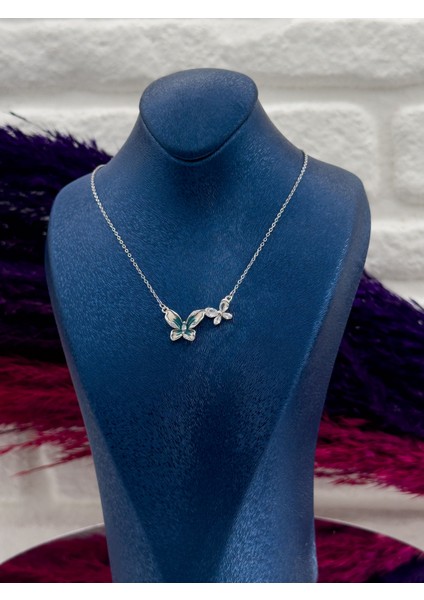 925 Ayar Gümüş Özel Tasarım Mineli Sıralı Kelebek Desenli Popüler Kadın Kolye