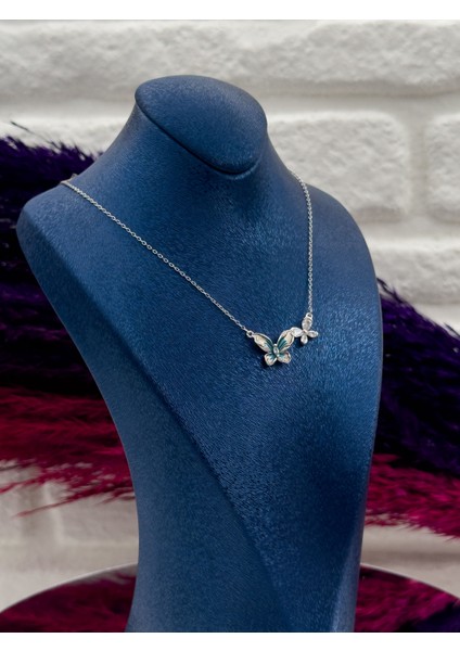 925 Ayar Gümüş Özel Tasarım Mineli Sıralı Kelebek Desenli Popüler Kadın Kolye fiyatları