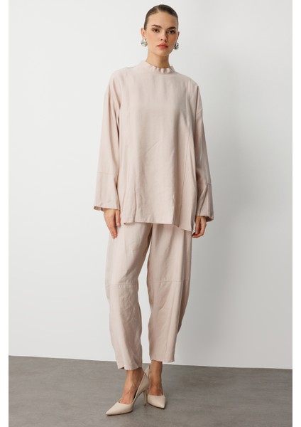 Oversize Yüksek Yaka Modal Karışımlı Bej Rengi Tunik