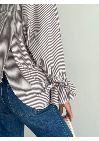 Kadın Arkası Asimetrik Yırtmaç Kesim Detaylı Cizgili Bluz Gömlek - Gri -Vlmr indirimleri