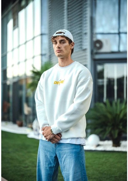 Kışlık Bisiklet Yaka Baskılı Sweatshirt - Beyaz -Vlmr