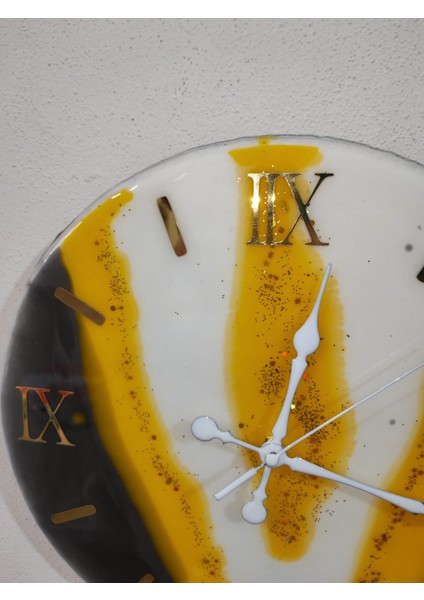 Epoksi Duvar Saati 33 cm Roma Rakamlı Altın Nehir Desenli Ultra Sessiz modelleri