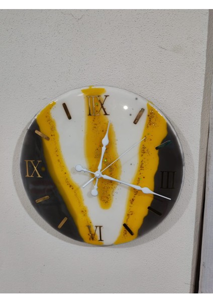 Epoksi Duvar Saati 33 cm Roma Rakamlı Altın Nehir Desenli Ultra Sessiz