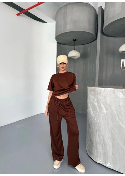 Osy Modal Yumuşak Dokulu Kumaş Kısa Kollu Bluz Rahat Pantalon Ikili Takım- Kahverengi -Vlmr modelleri