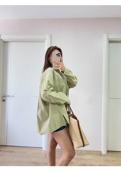 Poplin Kadın Yakalı Yandan Yırtmaçlı Arka Pens Detaylı Gömlek - Yeşil -Vlmr fiyatları