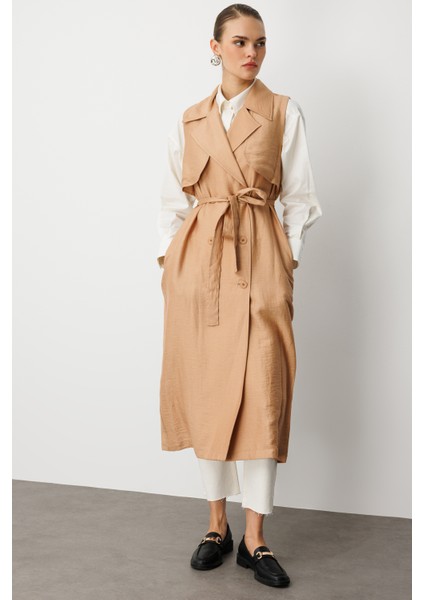 Bej Mizalle Keten Karışımlı Camel Uzun Trençkot Yelek