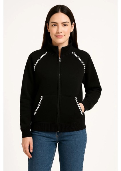 Kadın Oversize Dik Yaka Fermuarlı Sweatshirt - Zincir Nakışli Kanguru Cepli, - Siyah -Vlmr