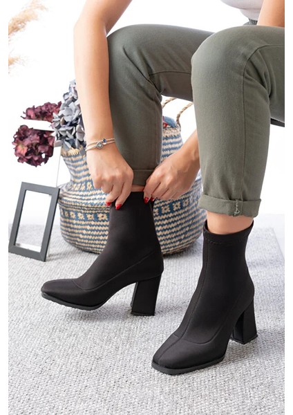 Topuklu Kadın Streç Bot Siyaha Siyah modelleri