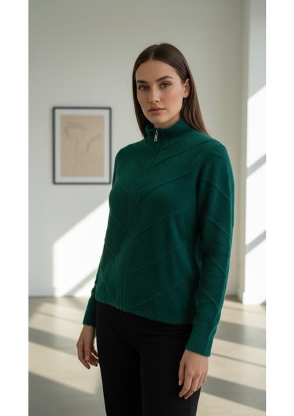 Fermuarlı Kısa Yumuşak Sakallı Hırka