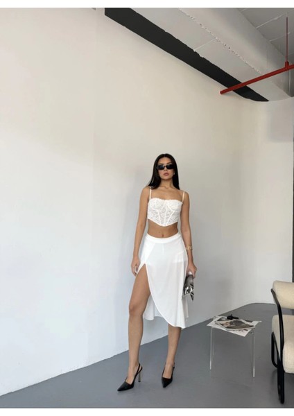 Çepli Şortlu Yırtmaçlı etek - Beyaz -Vlmr fırsatları