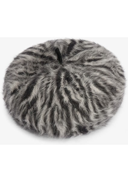 Zebra Desenli Yumuşak Dokulu Şapka